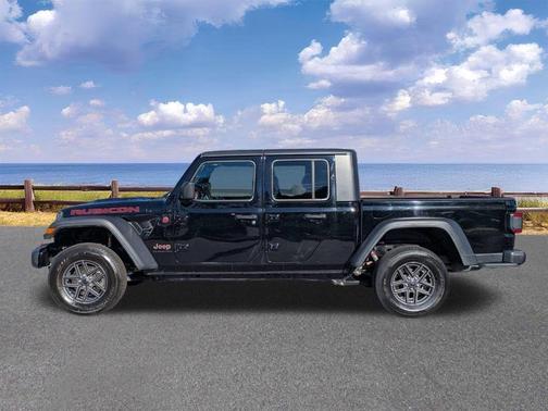 Black Clearcoat 2020 Jeep Gladiator Rubicon