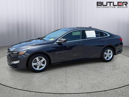 Dark Ash Metallic 2022 Chevrolet Malibu 1LS