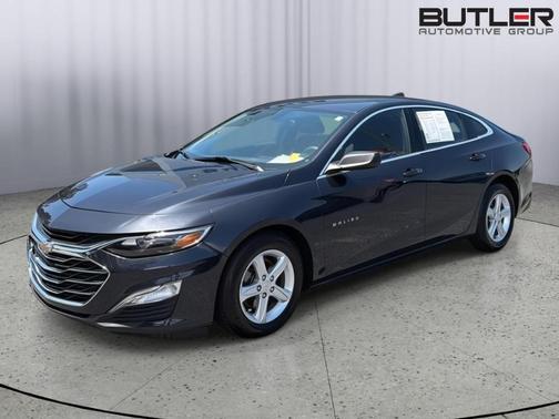 Dark Ash Metallic 2022 Chevrolet Malibu 1LS