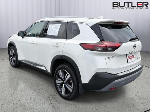 White 2021 Nissan Rogue SL