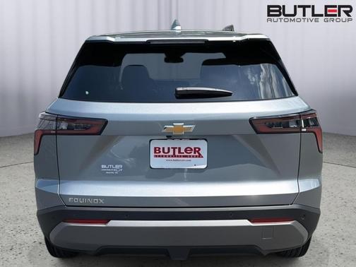 Sterling Gray Metallic 2026 Chevrolet Equinox LT