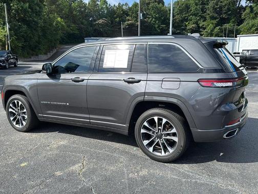 2022 Jeep Grand Cherokee Overland