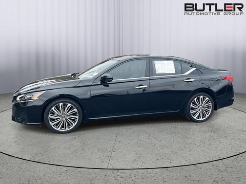 Black 2024 Nissan Altima 2.5 SL