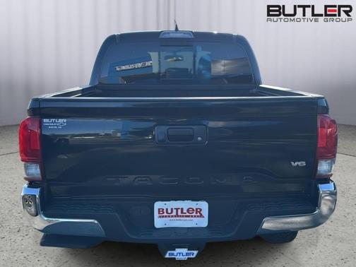 2017 Toyota Tacoma SR V6