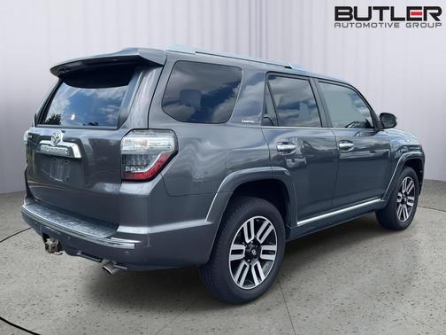 Magnetic Gray Metallic 2015 Toyota 4Runner Limited