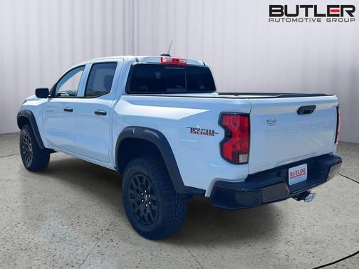 Summit White 2026 Chevrolet Colorado Trail Boss