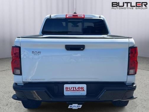 Summit White 2026 Chevrolet Colorado Trail Boss