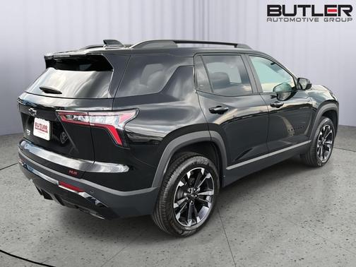 Mosaic Black Metallic 2026 Chevrolet Equinox RS