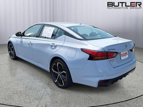 Gray Sky Pearl 2024 Nissan Altima 2.5 SR