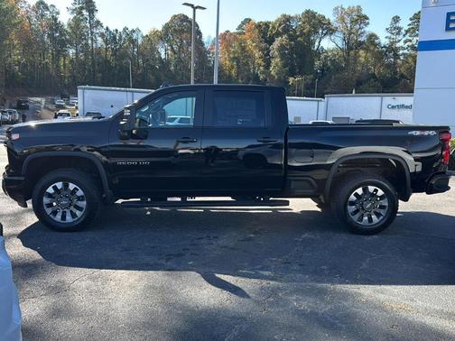 2026 Chevrolet Silverado 2500 Custom