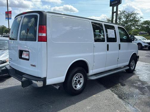 2023 GMC Savana 2500 Work Van