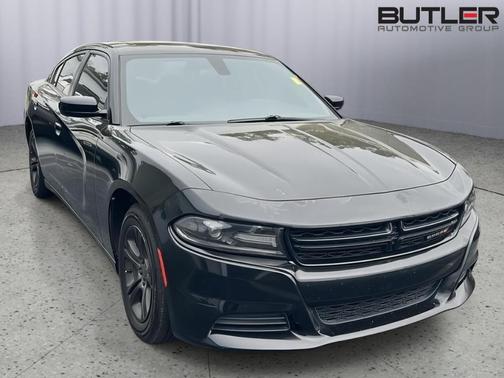 Pitch Black Clearcoat 2019 Dodge Charger SXT