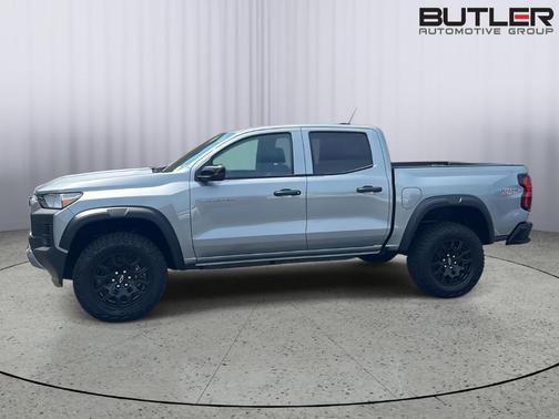 Sterling Gray Metallic 2026 Chevrolet Colorado Trail Boss