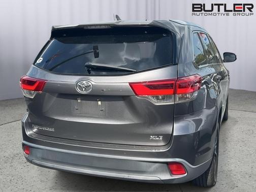 Predawn Gray Mica 2019 Toyota Highlander XLE