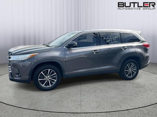 Predawn Gray Mica 2019 Toyota Highlander XLE