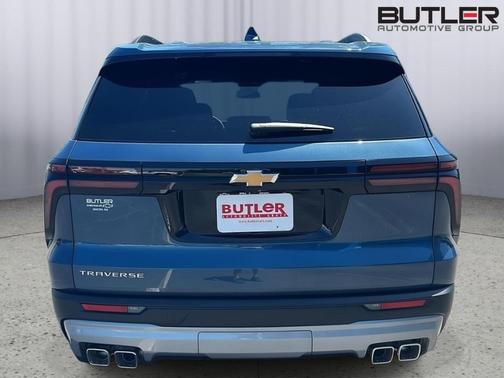 Lakeshore Blue Metallic 2026 Chevrolet Traverse LT