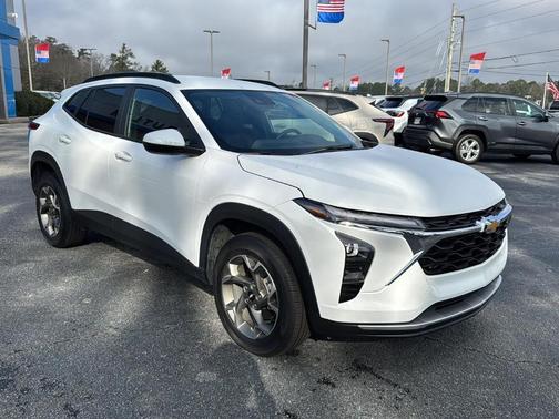 2024 Chevrolet Trax LT