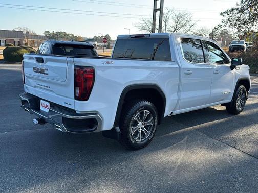 2023 GMC Sierra 1500 SLE
