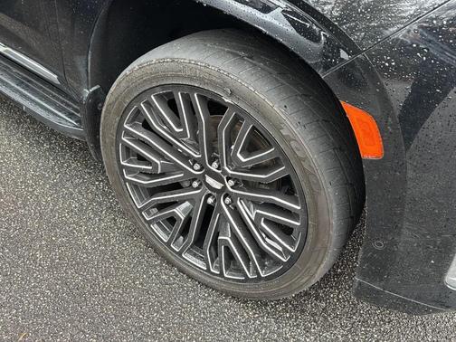 2023 Cadillac Escalade ESV Premium Luxury