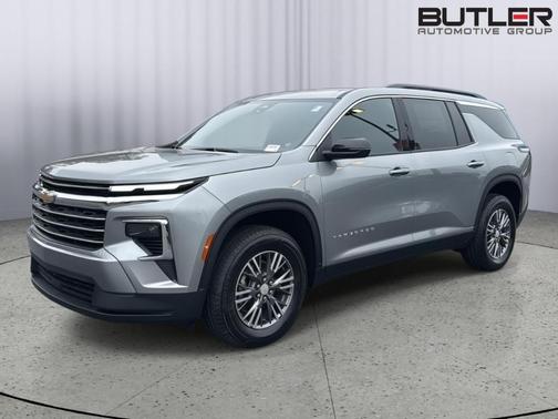 Sterling Gray Metallic 2026 Chevrolet Traverse LT