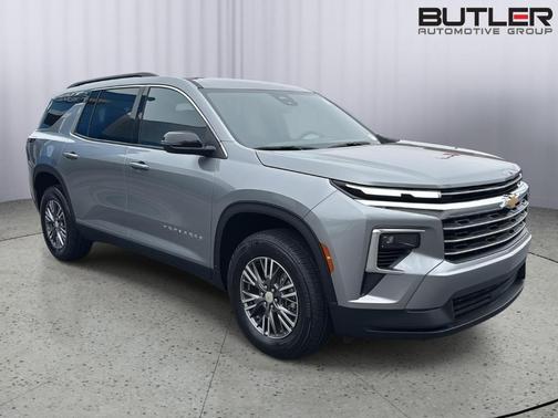 Sterling Gray Metallic 2026 Chevrolet Traverse LT