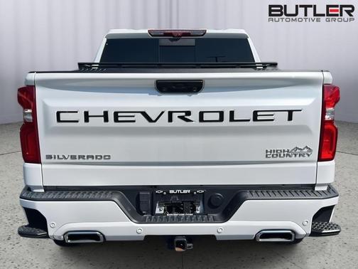 Iridescent Pearl Tricoat 2024 Chevrolet Silverado 1500 High Country
