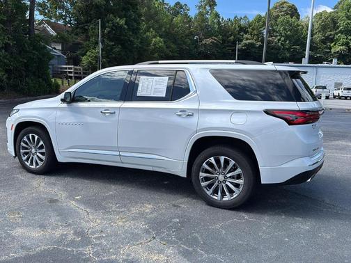 2023 Chevrolet Traverse Premier