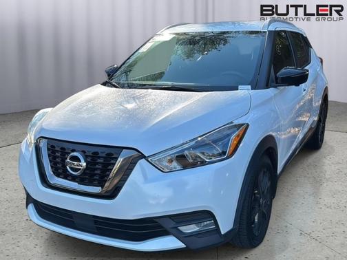 2020 Nissan Kicks SR