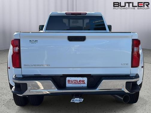 Summit White 2026 Chevrolet Silverado 3500 LTZ