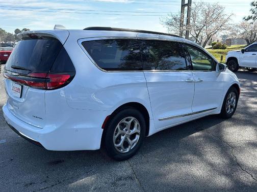 2022 Chrysler Pacifica Limited