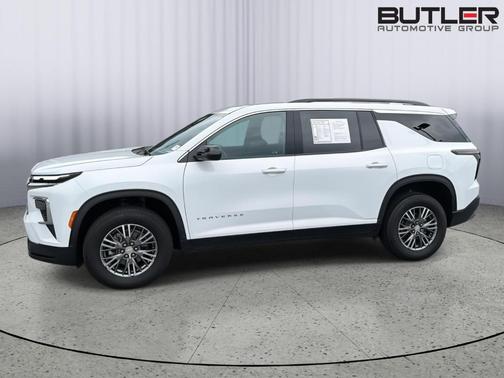 Summit White 2025 Chevrolet Traverse LT