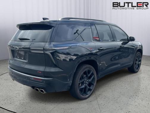 Mosaic Black Metallic 2024 Chevrolet Traverse RS