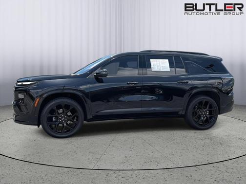 Mosaic Black Metallic 2024 Chevrolet Traverse RS
