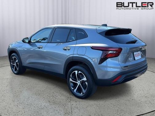 Sterling Gray Metallic 2026 Chevrolet Trax 1RS