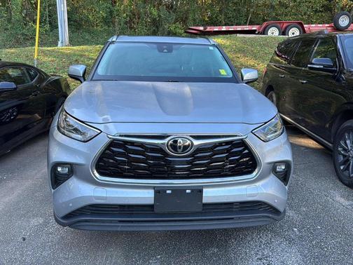 2022 Toyota Highlander Limited