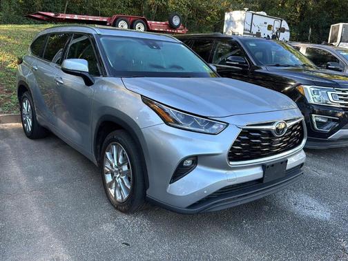 2022 Toyota Highlander Limited