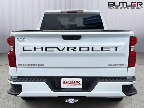 Summit White 2024 Chevrolet Silverado 1500 Custom