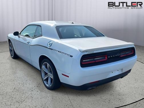 Bright White Clearcoat 2015 Dodge Challenger SXT
