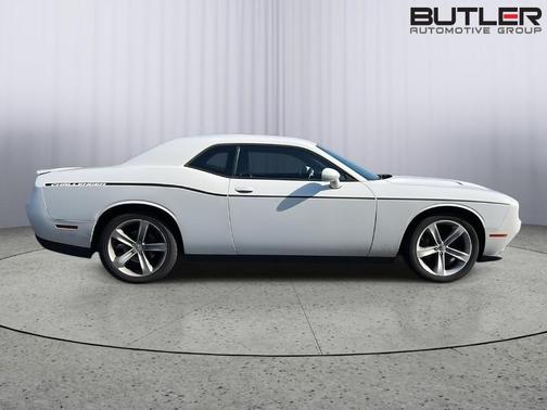 Bright White Clearcoat 2015 Dodge Challenger SXT