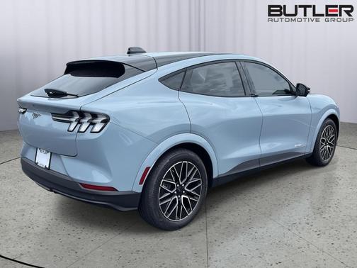 Glacier Gray Metallic 2025 Ford Mustang Mach-E Premium
