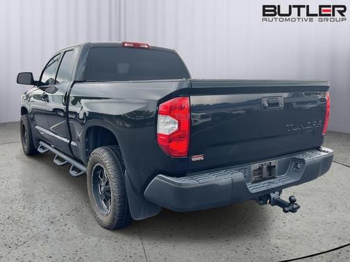 Midnight Black Metallic 2019 Toyota Tundra SR