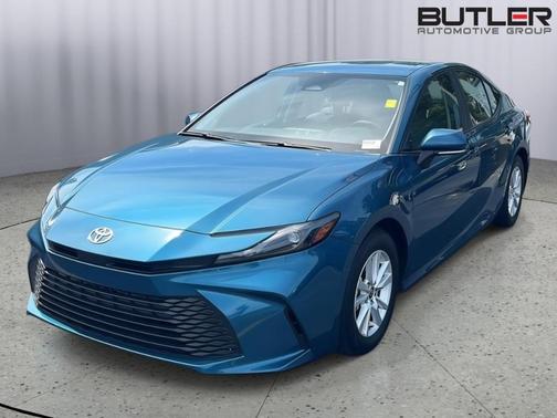 Ocean 2025 Toyota Camry LE