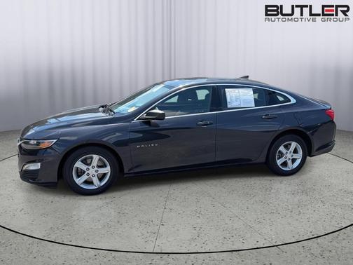 Dark Ash Metallic 2022 Chevrolet Malibu 1LS