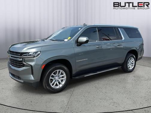Silver Sage Metallic 2024 Chevrolet Suburban LT