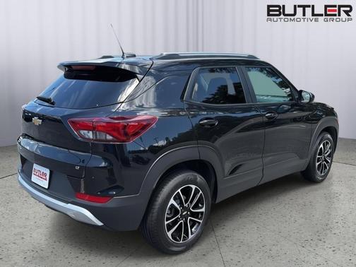 Mosaic Black Metallic 2025 Chevrolet Trailblazer LT