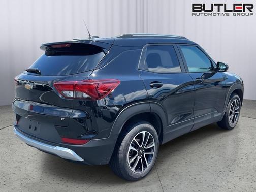 Mosaic Black Metallic 2025 Chevrolet Trailblazer LT