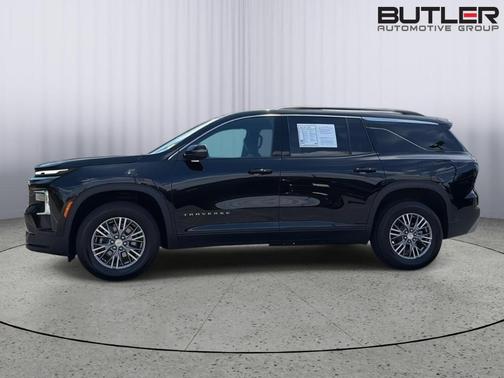 Mosaic Black Metallic 2025 Chevrolet Traverse LT