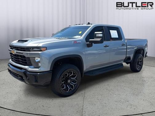 Sterling Gray Metallic 2025 Chevrolet Silverado 2500 Custom
