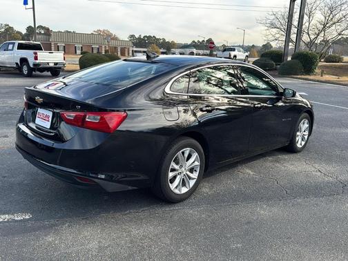 2024 Chevrolet Malibu 2LT