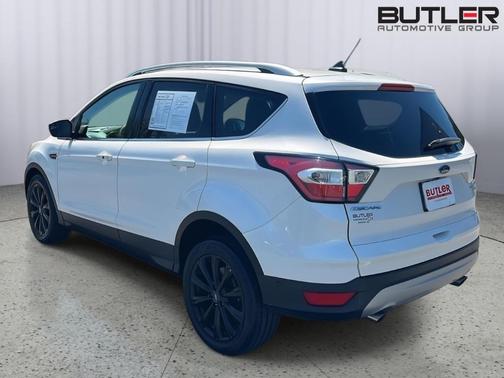 White Platinum Tri-Coat Metallic 2018 Ford Escape Titanium